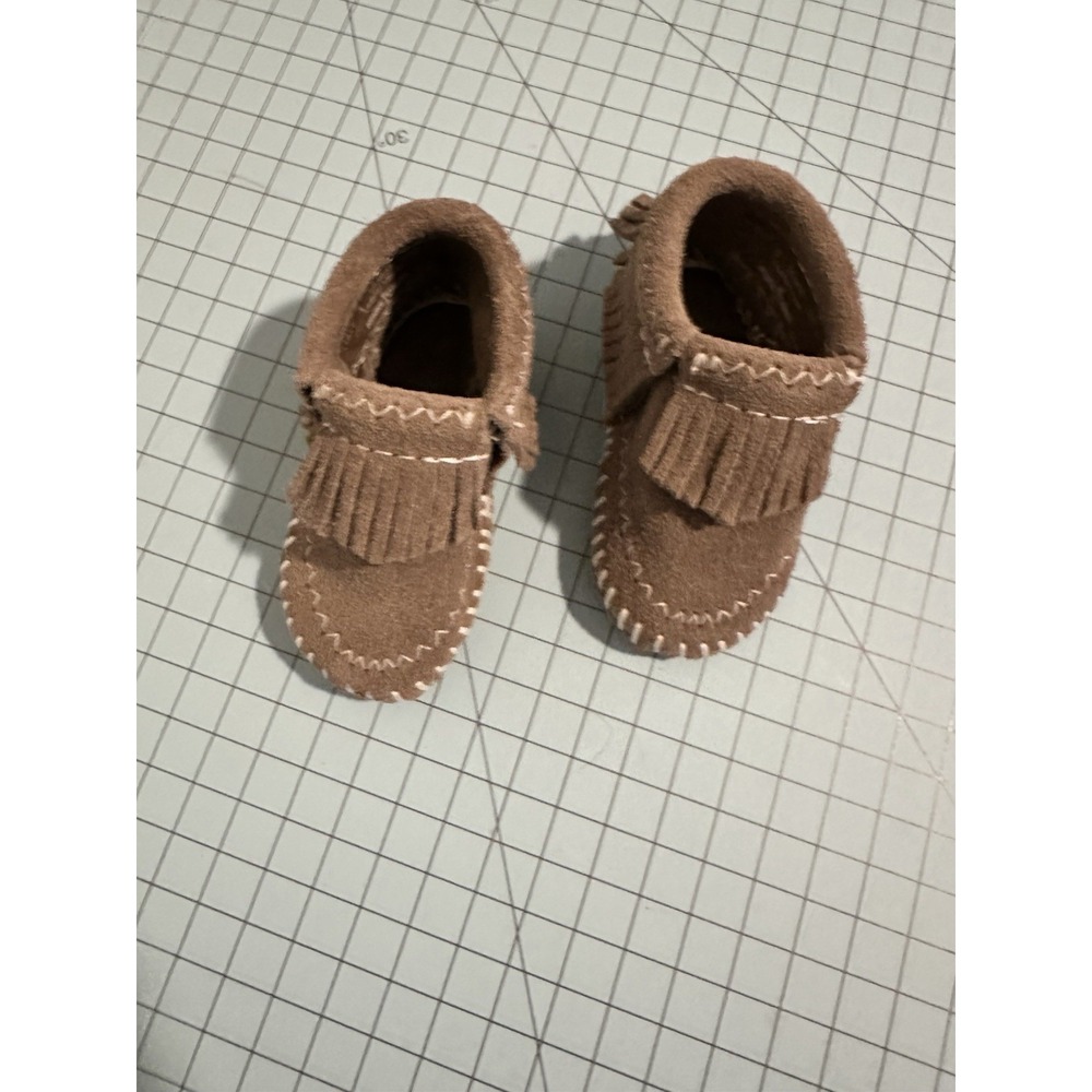 MINNETONKA Moccasins Infant Baby Size 1 Brown Suede with Fringe
